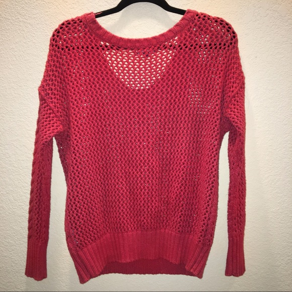 Pink sweater from American Eagle - Picture 2 of 3